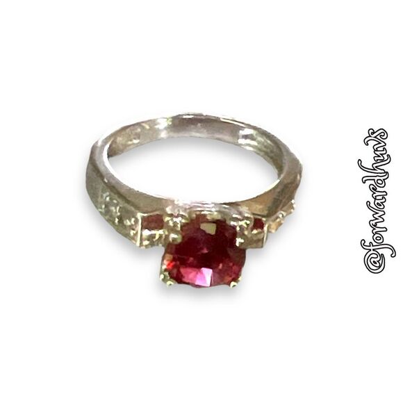 Red Glass Silver Tone Ring | Size 4.5 - Picture 6 of 7
